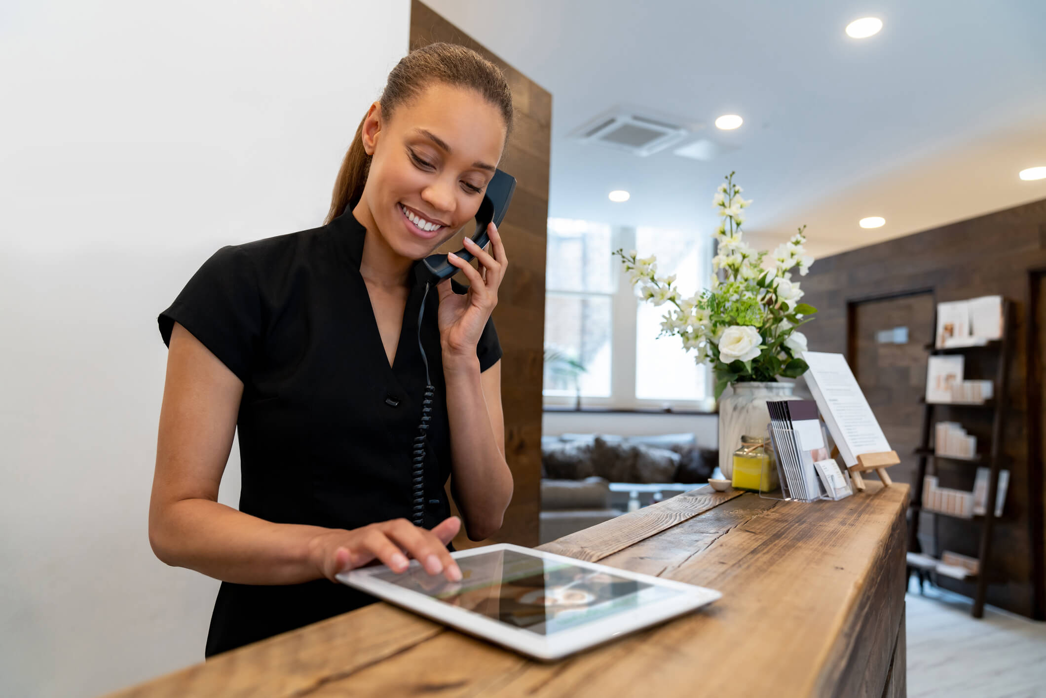 lady assisting customer online